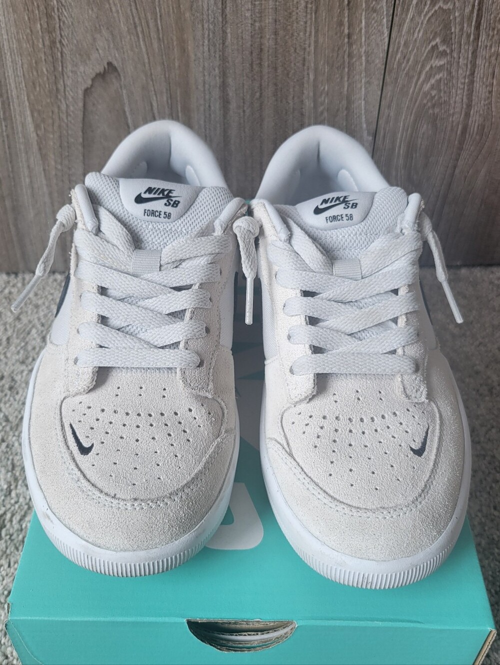Nike SB Force 58 Women’s Photon Dust/ Black size 6.5